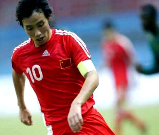 陈涛带队2连胜太亮眼：曾获意甲青睐，绝不让儿子再踢足球！